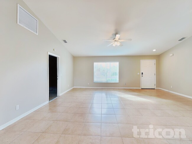 Photo - 12572 Buffing Rd