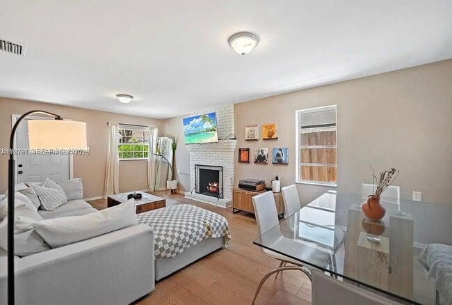 Photo - 1480 SW 26th Ave