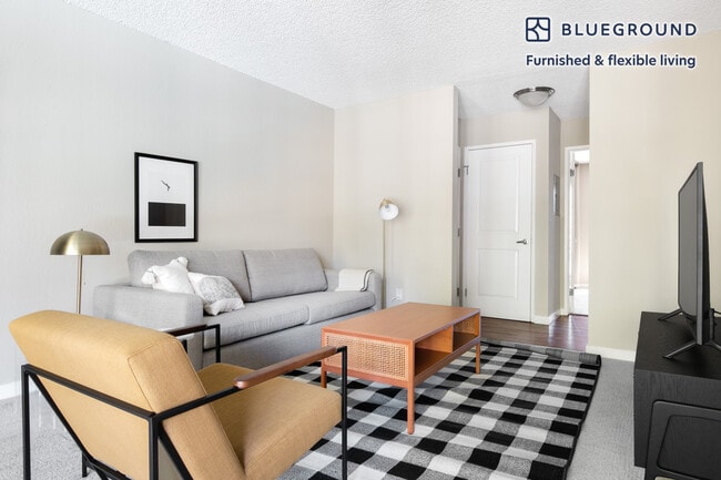 877 Heatherstone Way Unit SI FL2-ID442