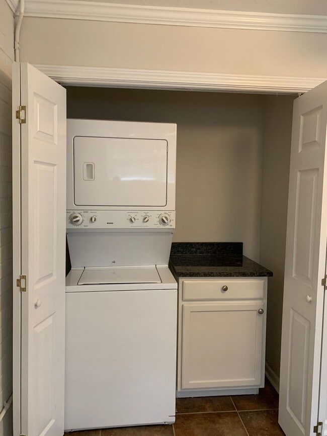 Photo - 305 Woodruff Unidad 305 Woodruff Street- A