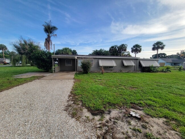 Building Photo - 1805 49th Ave