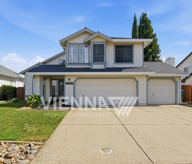 Building Photo - 2212 Thurton Dr