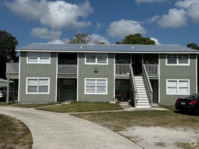 Building Photo - 13825 S Indian River Dr Rental