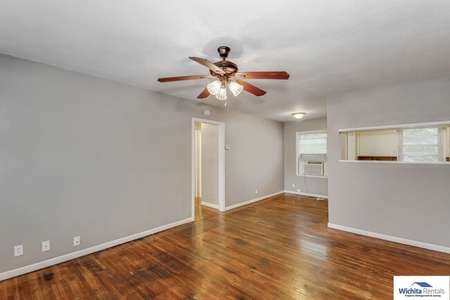 Photo - 2 bedroom 1 bath home - Pet Friendly!