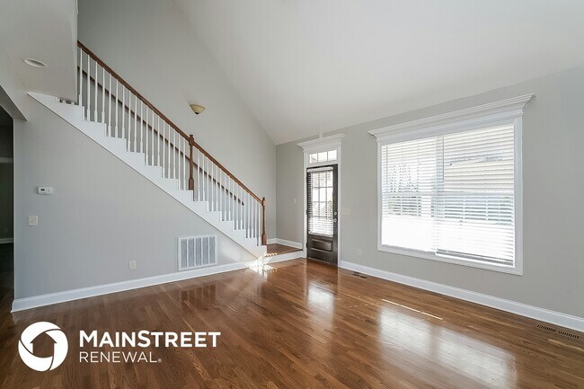 Photo - 320 Sea Biscuit Dr