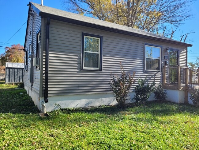 Photo - 127 Boston Ct