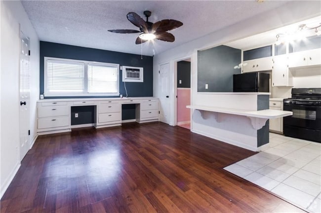 Building Photo - 709 W 26th St Unit 1 Rental