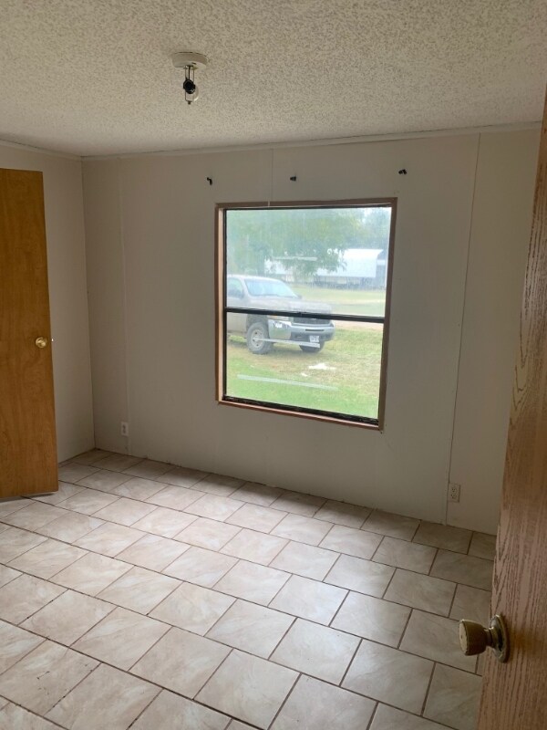 Photo - 131 Forest Creek Ln