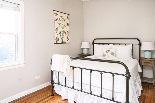 Photo - 628 W Schubert Ave Unit ID1360119P