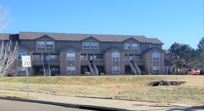Building Photo - 2 Bedroom Plus Large Loft Condo with 1 Car Attached Garage Unit G