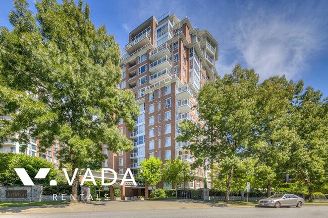 Building Photo - Balmoral 2 BR APT Rental 107-5615 Hampton Pl Vancouver: VADA Unit 107