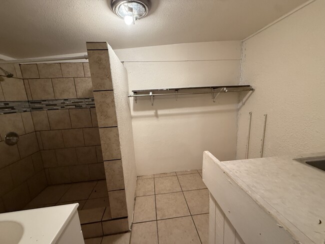 Photo - 8516 Hendrix Ave Unit 1