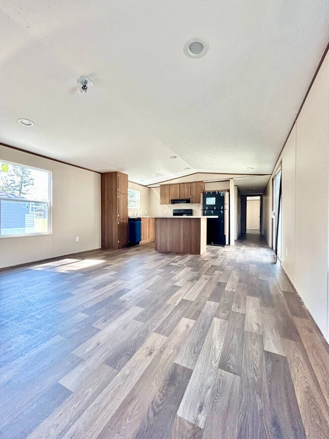 Photo - 78 Autumn Ln