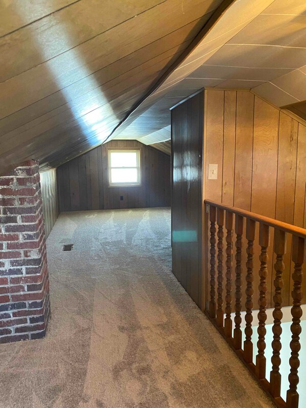 Photo - 811 Rubens St