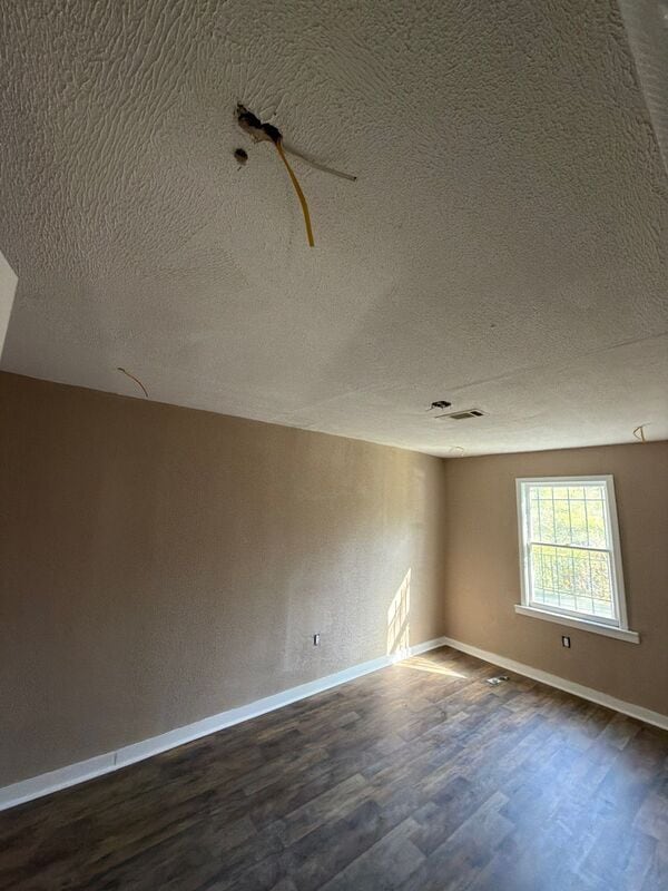 Photo - 267 Woody Dr