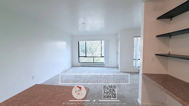 Photo - Bright studio with tons of amenities at resort-like Watergate in Emeryville! Unit 373