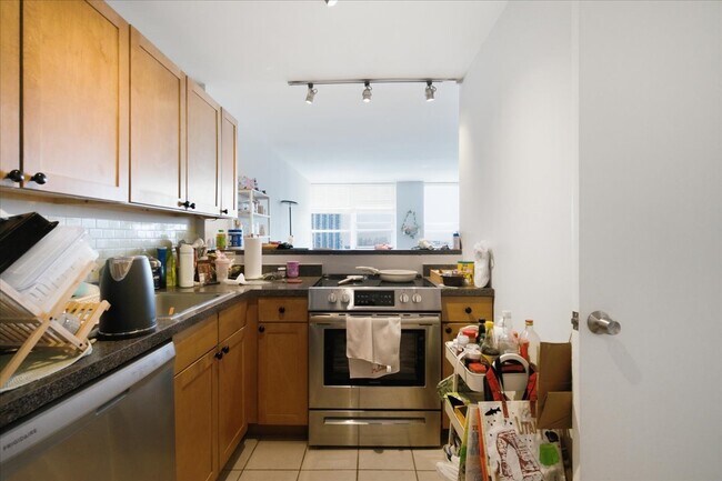 Photo - 655 W Irving Park Rd Unit 1805