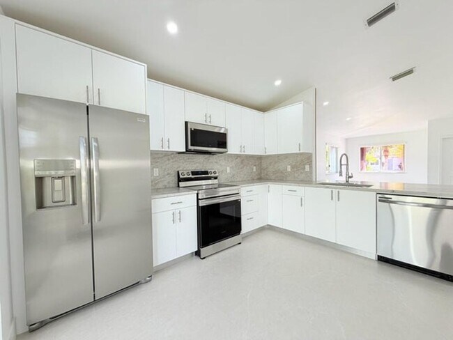 Photo - 20841 NW 1st St