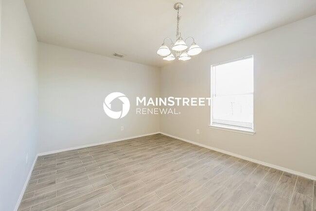 Photo - 3 Bedroom Pet-Friendly Home in Humble, TX with Main Street Renewal