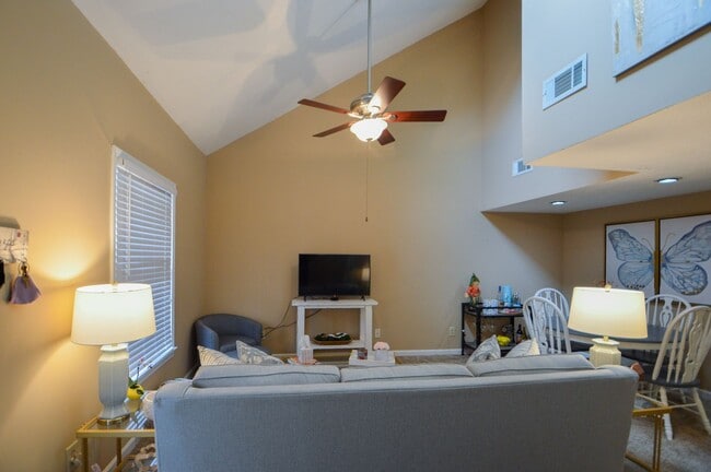 Photo - Gillespie Unit D20