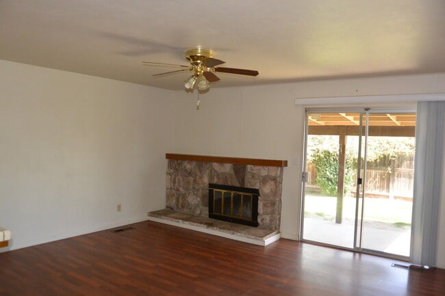 Photo - WONDERFUL SOUTHEAST LOCATION