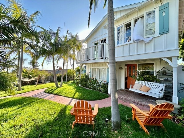 Photo - 560 Flora St