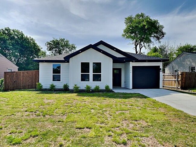 Photo - 2754 Scotland Dr Casa