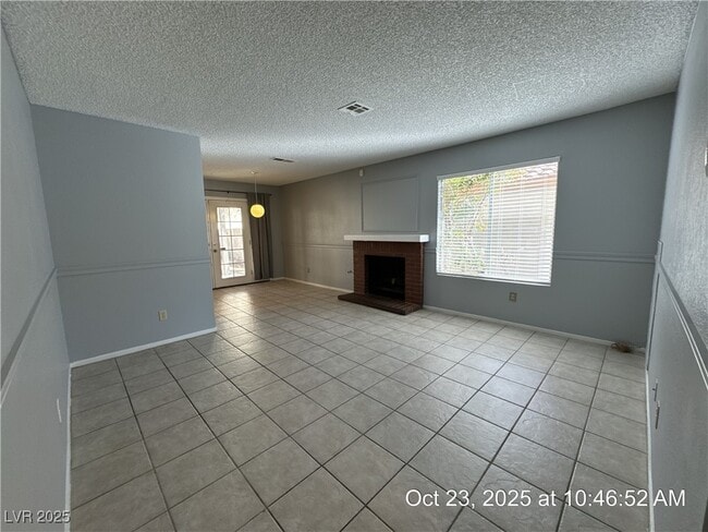 Photo - 2538 Wolverton Ave