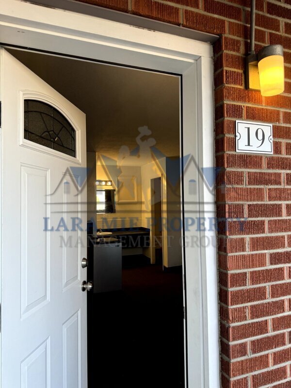 Building Photo - 165 N 3rd St Unit 19