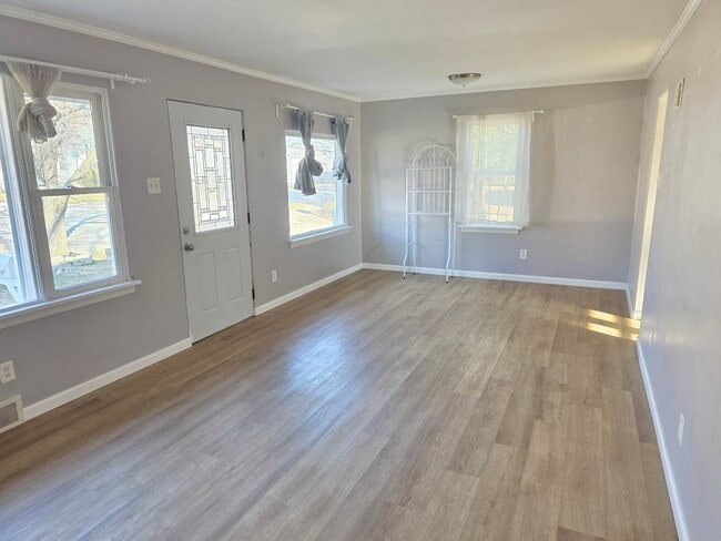 Photo - 8600 Engler Ave