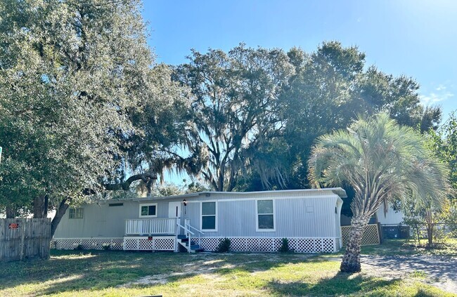 Building Photo - COMPLETELY RENOVATED MOBILE HOME