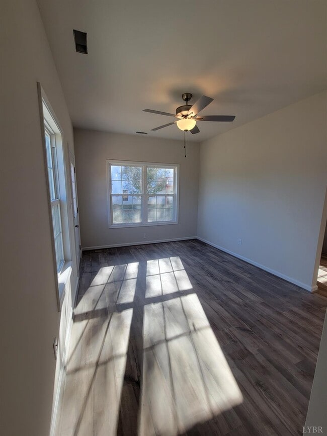 Photo - 1035 Old Trl Rd