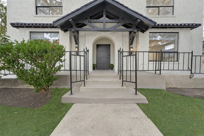 Photo - The Mulberry