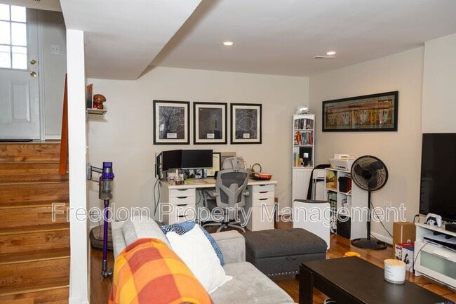 Photo - 5317 Macwood Dr