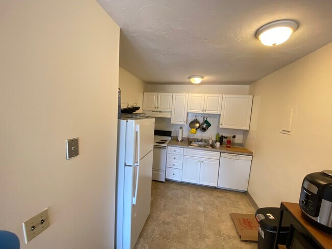 Kitchen with Dishwasher - 95 Gardner St Unit 1