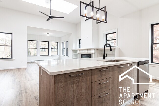 Photo - 1426 W Jonquil Terrace Unit 2