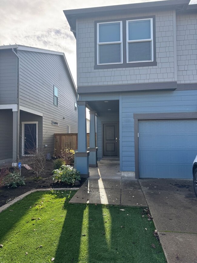 Photo - 4 Bedroom, 2.5 bath, newer home in desirable location!!