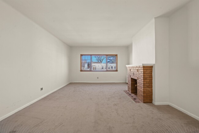 Photo - 72 W 33rd St Unit 2