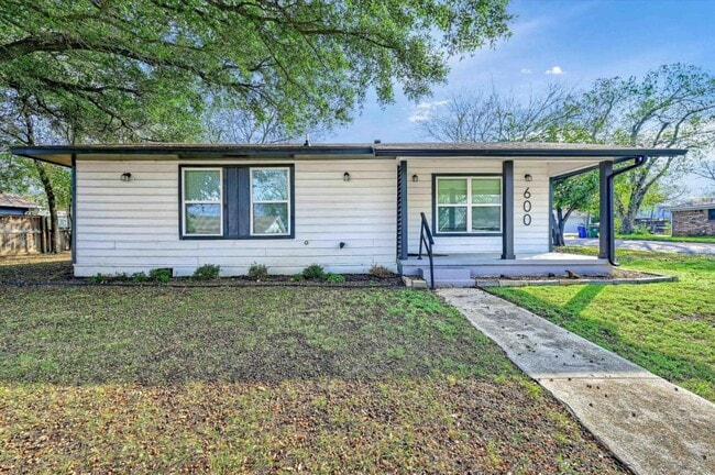 Photo - 600 N Jordan St