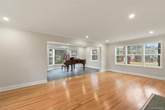 Photo - 790 Hardscrabble Rd