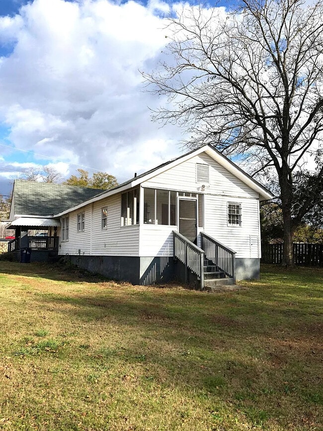 Photo - 126 S Rocksprings St