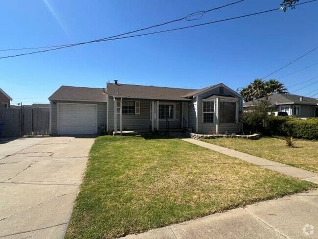 Building Photo - 441 Brockmann Dr Rental