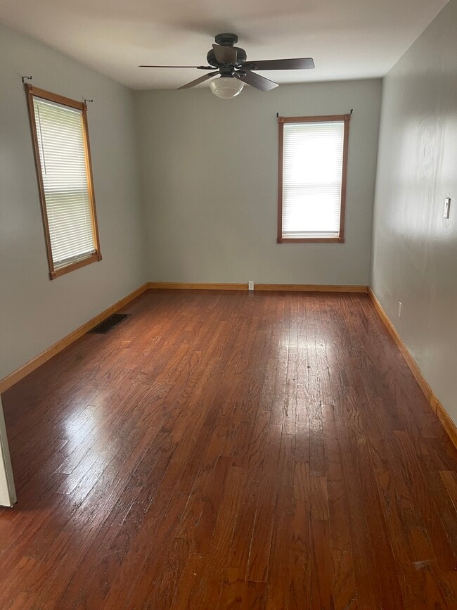 Photo - 8215 Rutledge St