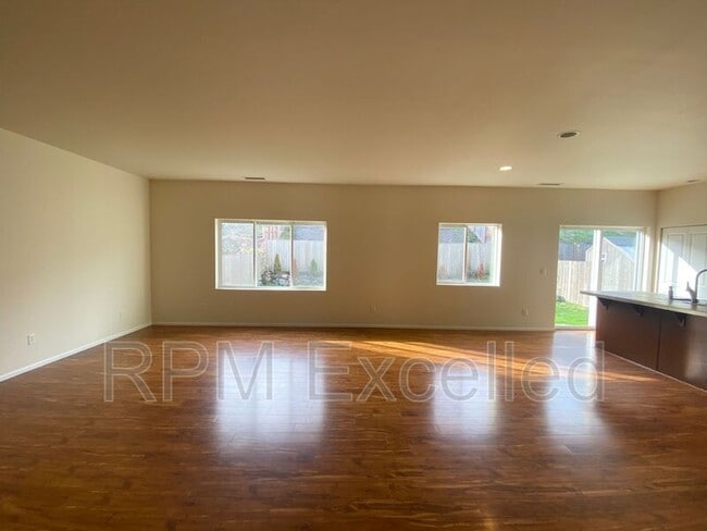 Photo - 20024 19th Ave E