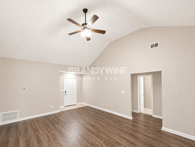 Photo - 7626 Didwell Ct