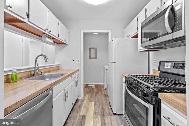 Photo - 1505 Woodhollow Dr