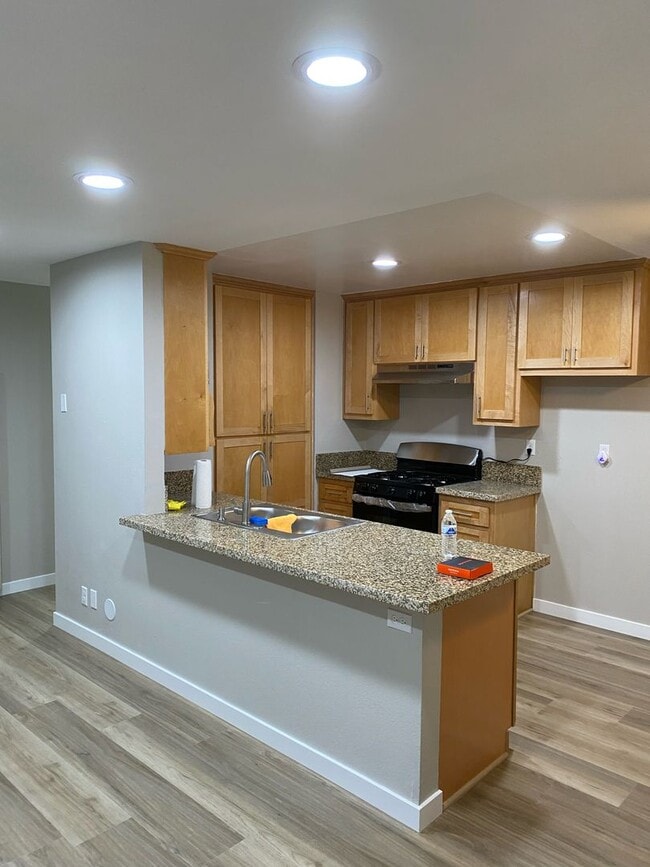 Photo - 1 Bed 1 Bath Remodeled Condo for Rent in Lawndale with ALL Utilities included