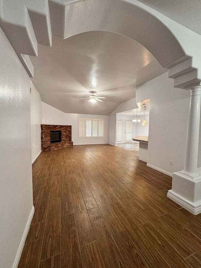 Photo - Beautiful 3-Bedroom Home in NW Bakersfield $2,600 rent/deposit !!!!