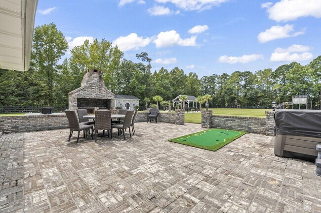 Photo - 6125 R C Sarvis Ln