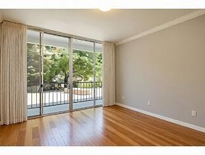 Building Photo - 1330 University Dr
